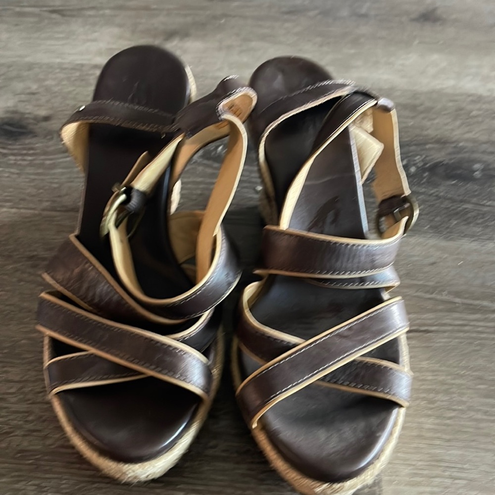 Ugg wedge brown
